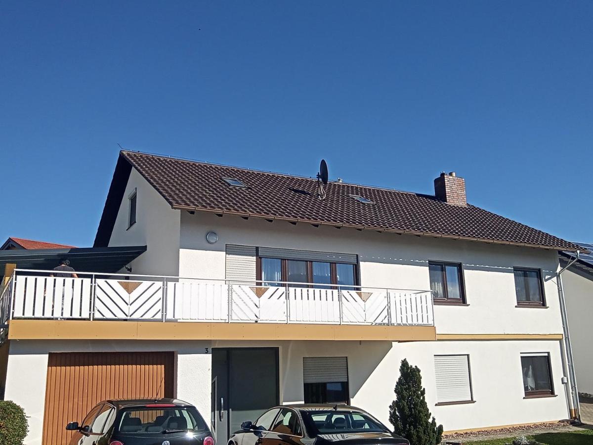 Wohnung Mit 2 - 3 Zimmern Ballenberg エクステリア 写真