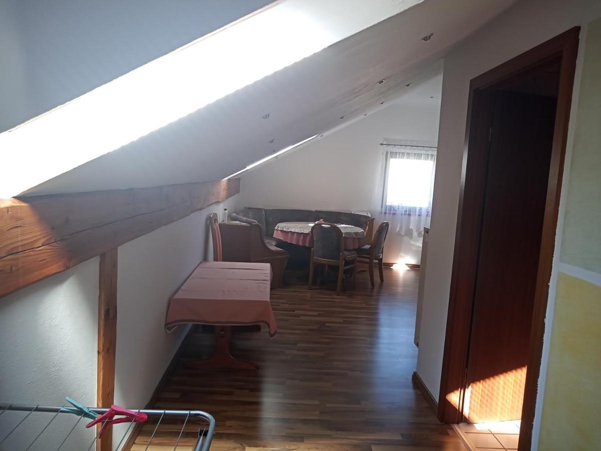 Wohnung Mit 2 - 3 Zimmern Ballenberg エクステリア 写真