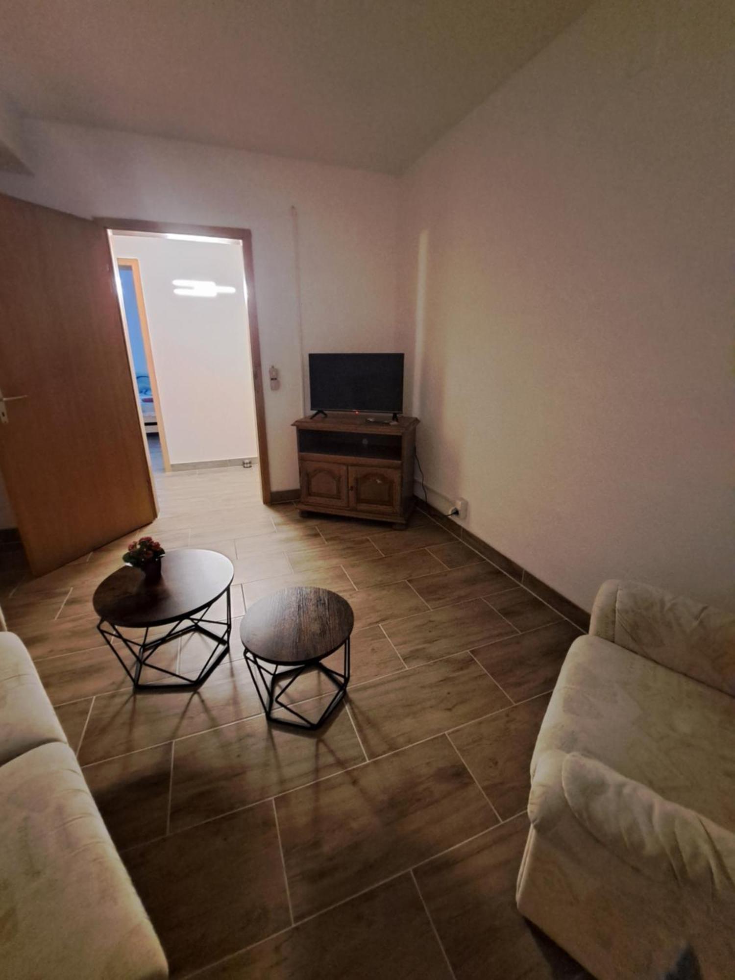 Wohnung Mit 2 - 3 Zimmern Ballenberg エクステリア 写真
