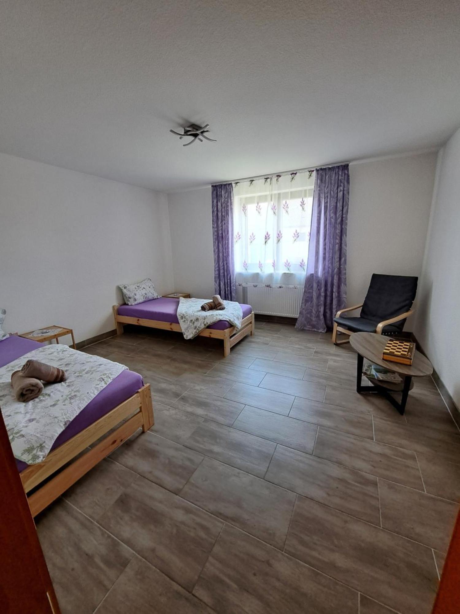 Wohnung Mit 2 - 3 Zimmern Ballenberg エクステリア 写真